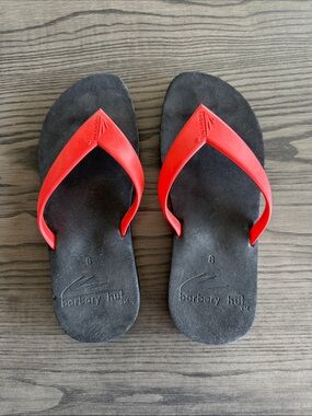 Women's Red Strap Black Footbed Flip Flop Sandals and storage bag